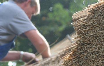 professional Powntley Copse thatchers